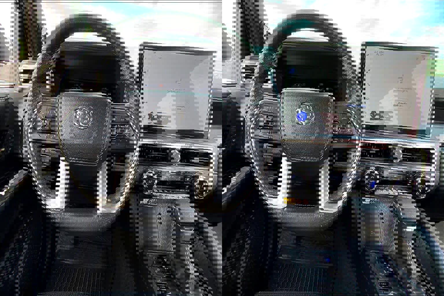 Certified 2025 Toyota 4Runner Limited AWD/4WD image 6