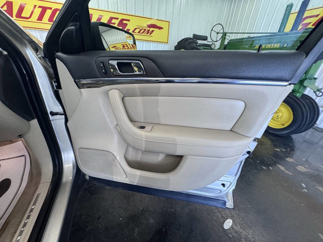 Used 2011 Lincoln MKS w/ 101A Rapid Spec Order Code image 37