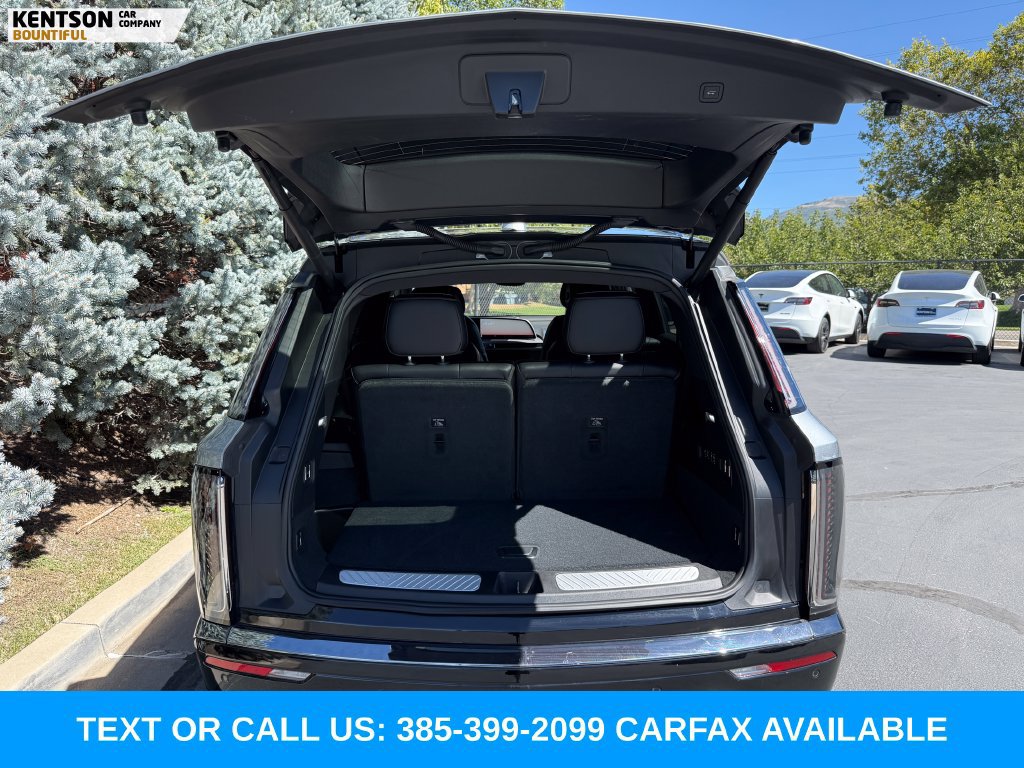 Used 2026 Cadillac Vistiq Sport w/ LPO, Floor Liner Package AWD/4WD image 34