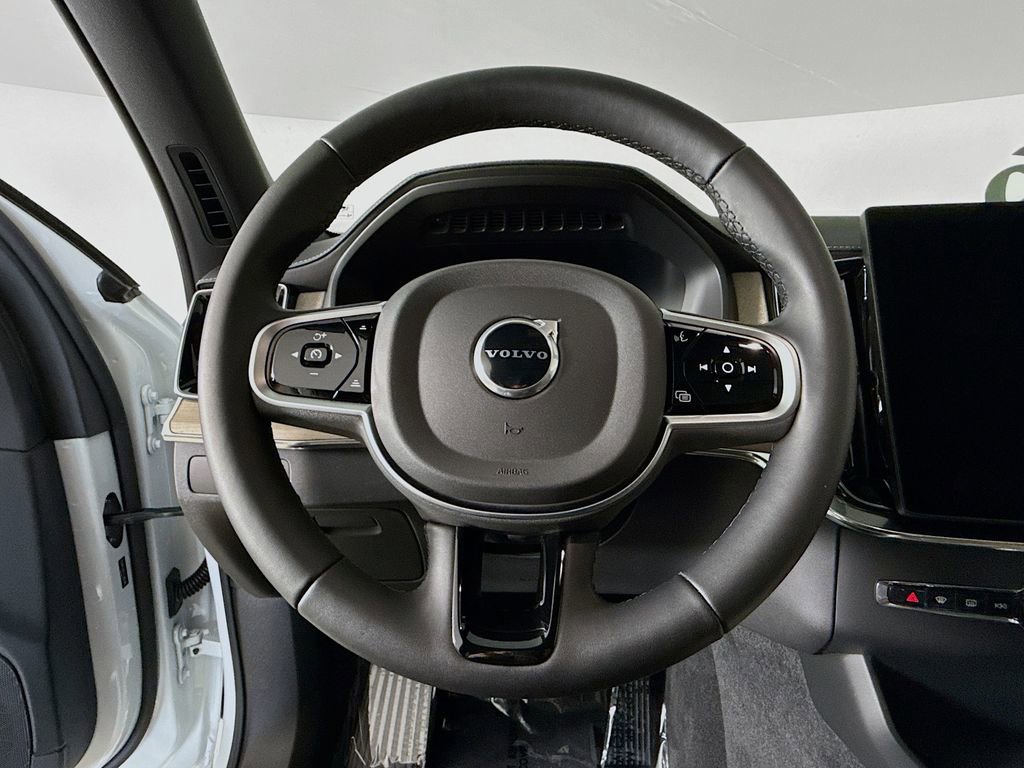 Certified 2026 Volvo XC90 B6 Plus w/ Protection Package Premier image 11