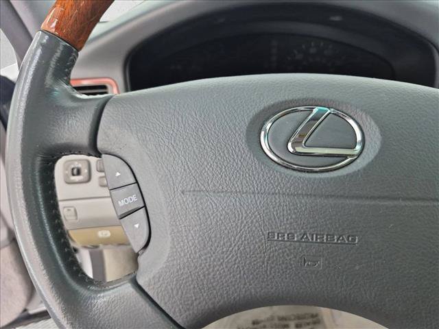 Used 2005 Lexus LS 430 RWD image 29