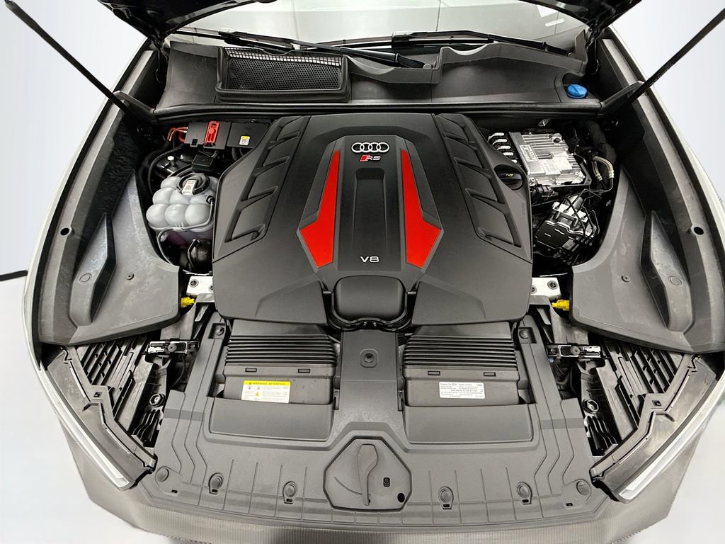 Certified 2025 Audi RS Q8 performance image 28