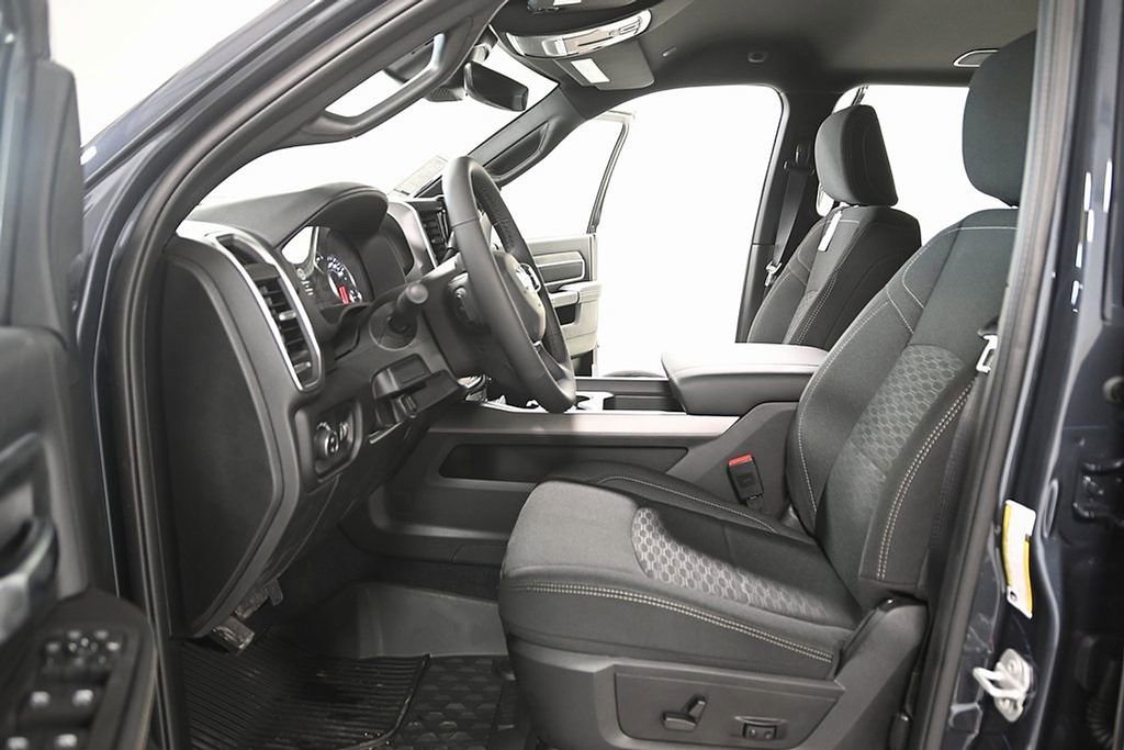 New 2026 RAM 2500 Lone Star AWD/4WD image 9