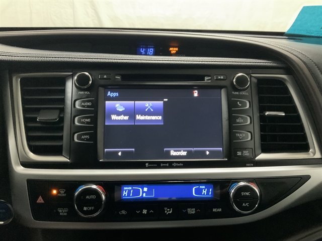Used 2017 Toyota Highlander XLE AWD/4WD image 32