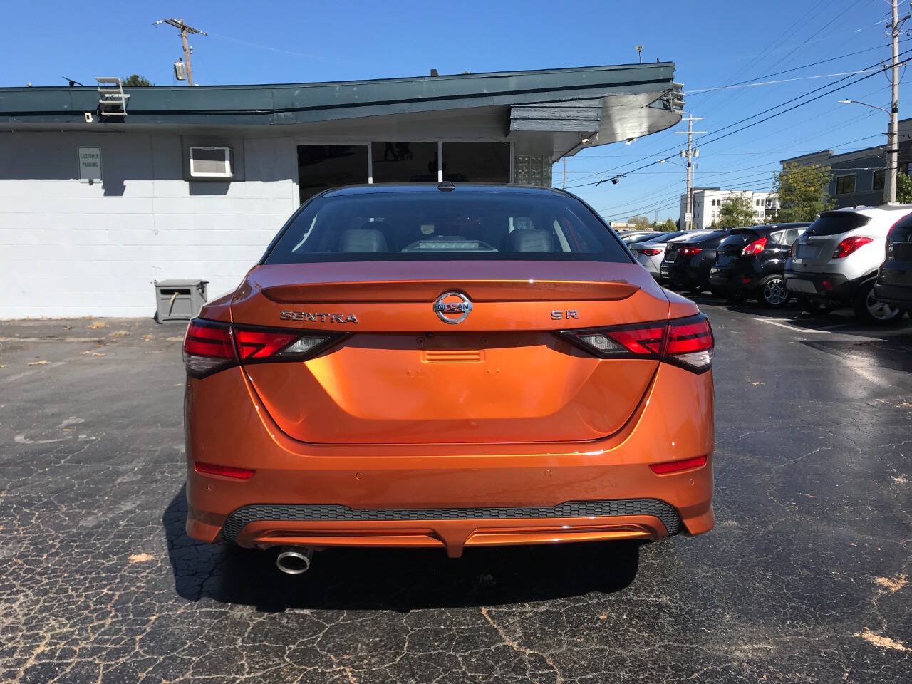 Used 2023 Nissan Sentra SR w/ SR Premium Package FWD image 6