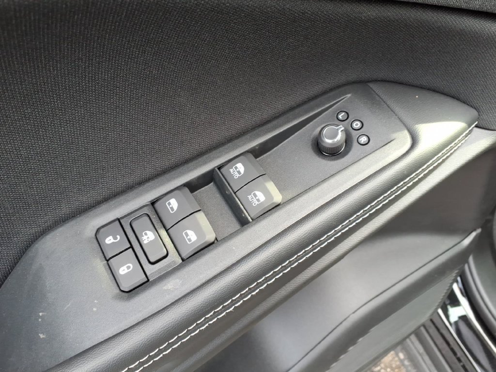 New 2026 Jeep Cherokee Laredo AWD/4WD image 7