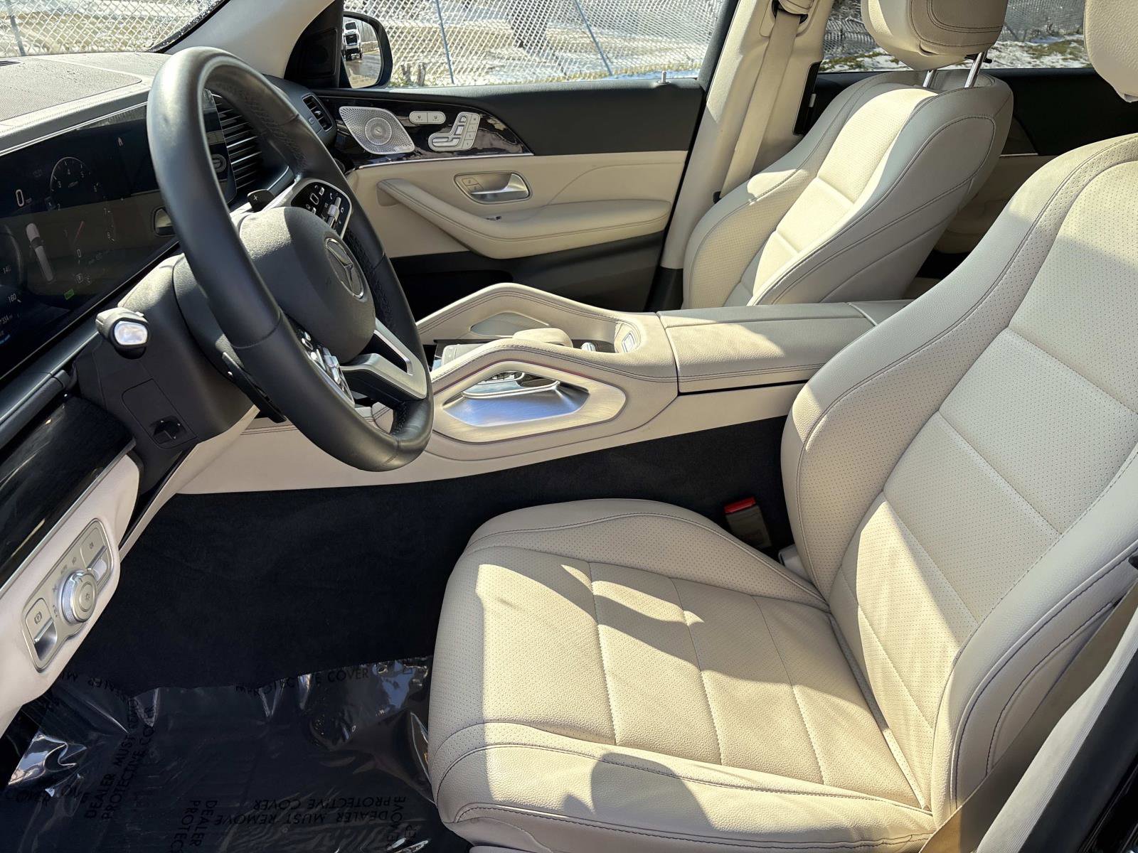 Used 2020 Mercedes-Benz GLS 450 4MATIC image 16