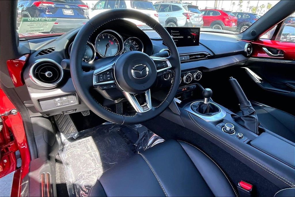 Certified 2025 MAZDA MX-5 Miata Grand Touring w/ Appearance Package image 11