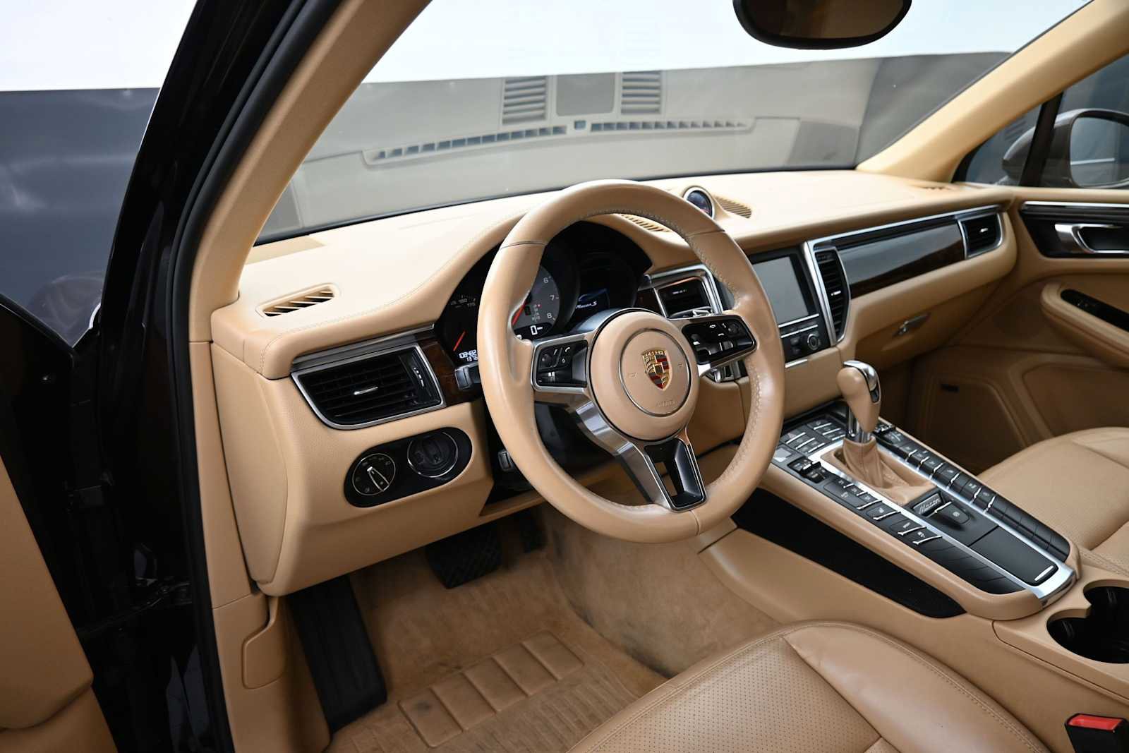 Used 2016 Porsche Macan S AWD/4WD image 4