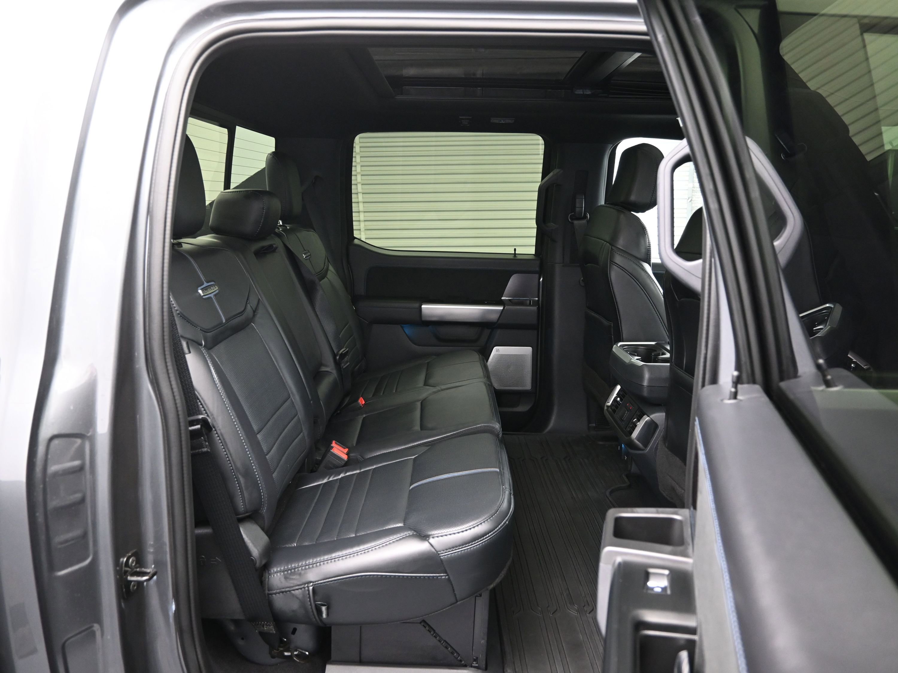 Used 2024 Ford F150 Platinum w/ Equipment Group 702A High image 11