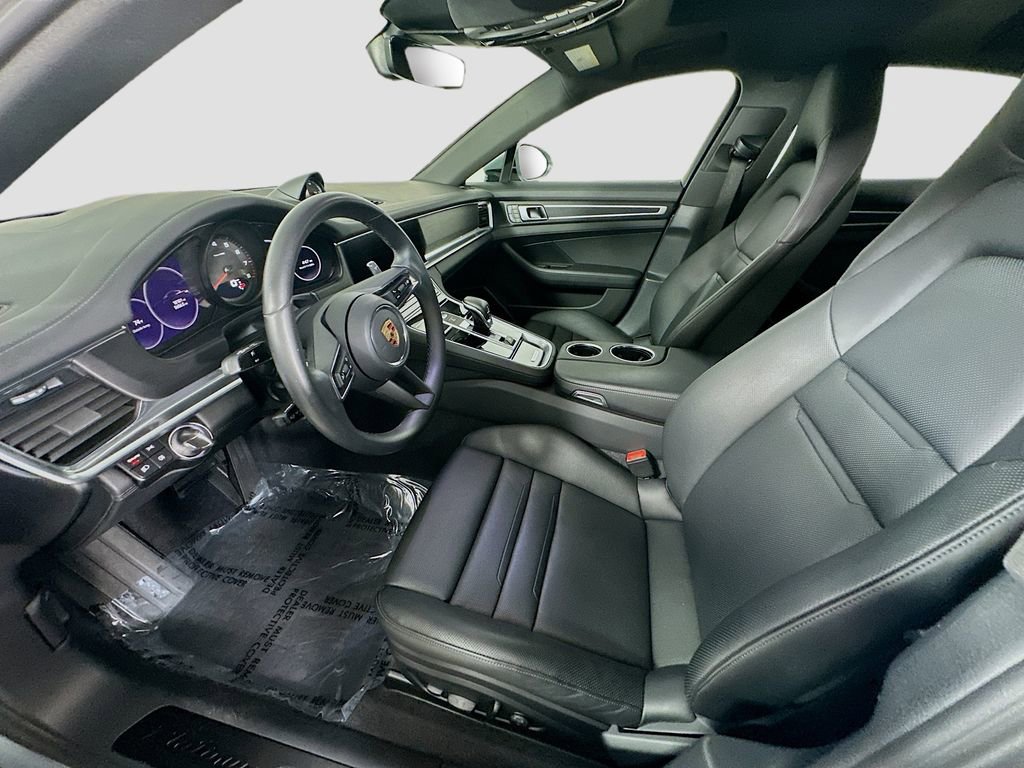 Certified 2023 Porsche Panamera 4 image 5