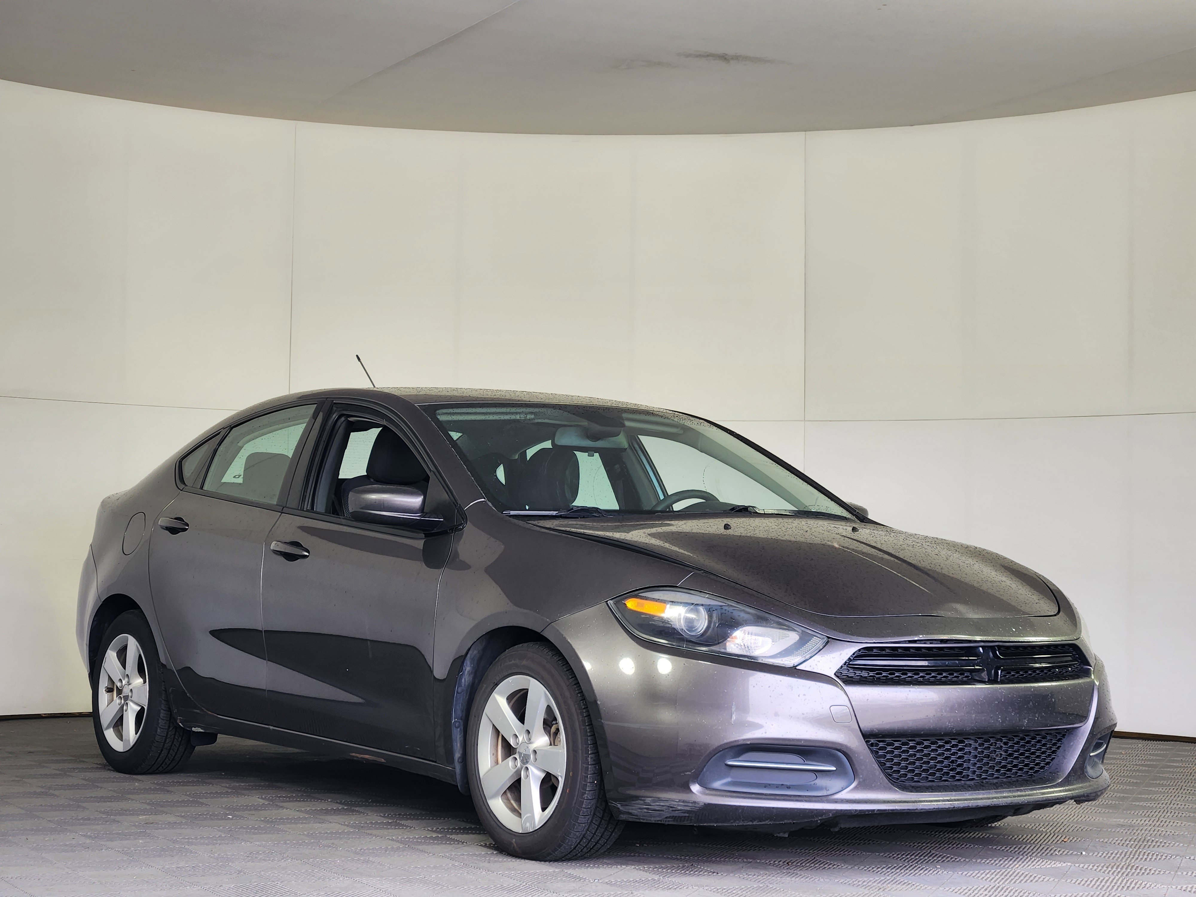 Used 2015 Dodge Dart SXT FWD image 1