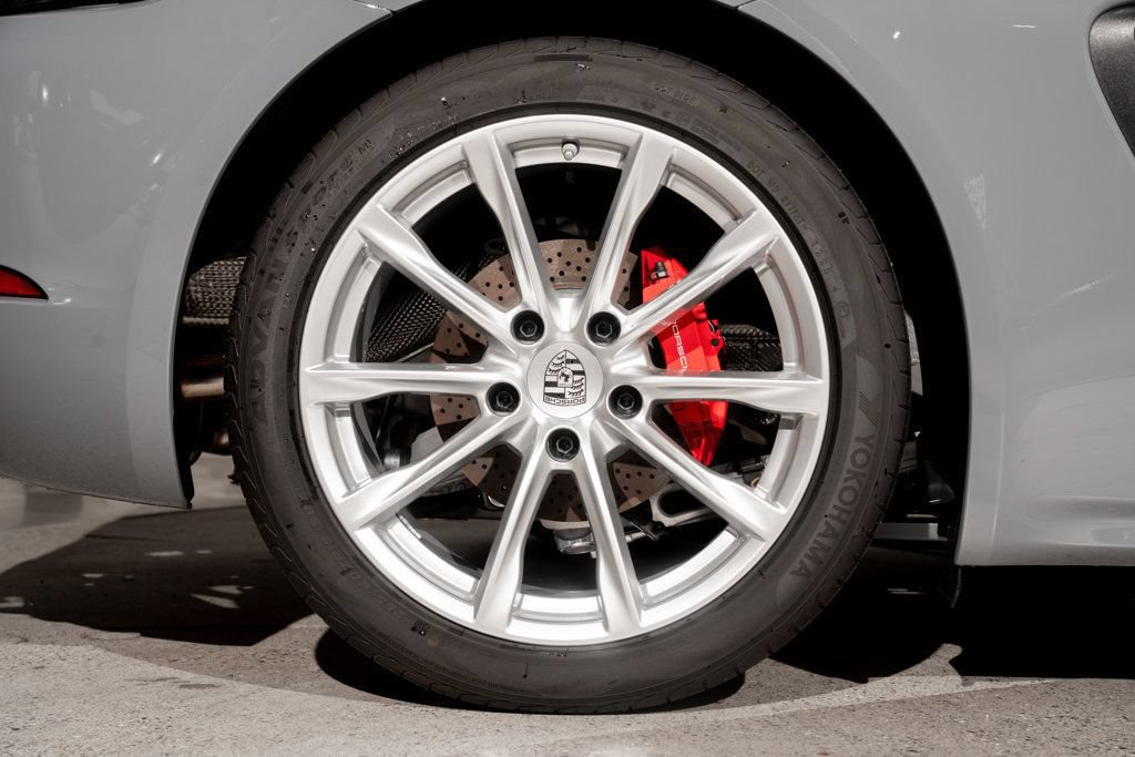 Used 2025 Porsche 718 Cayman S RWD image 37