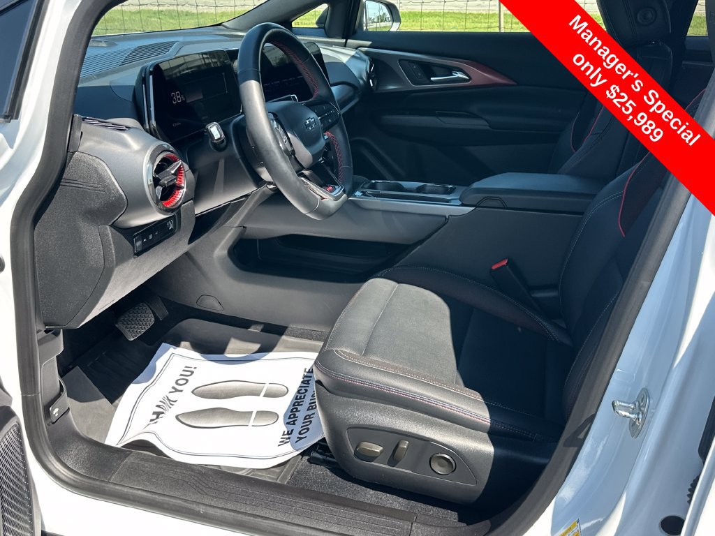 Used 2024 Chevrolet Equinox EV RS FWD image 9