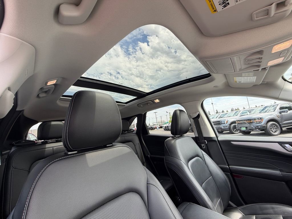 Used 2022 Ford Escape SEL AWD/4WD image 28