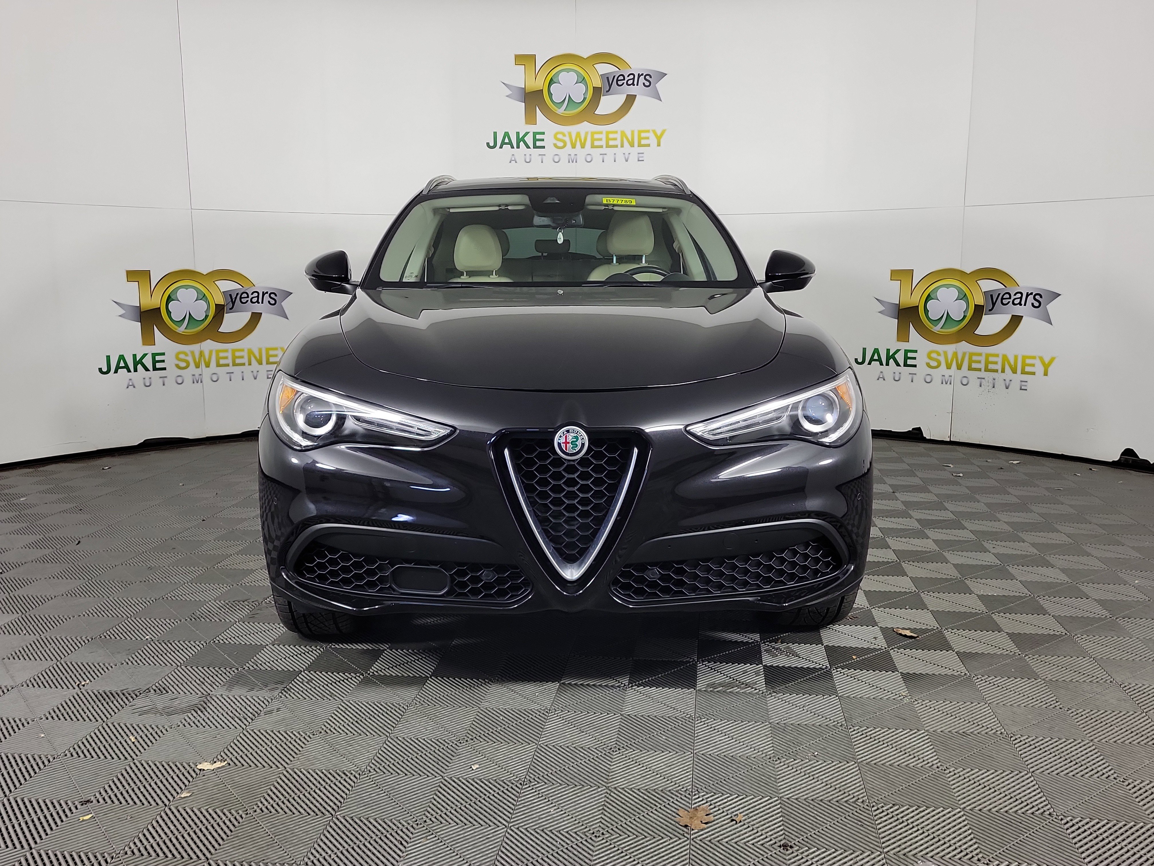 Used 2019 Alfa Romeo Stelvio Ti Lusso w/ Quick Order Package 22X Lusso image 2