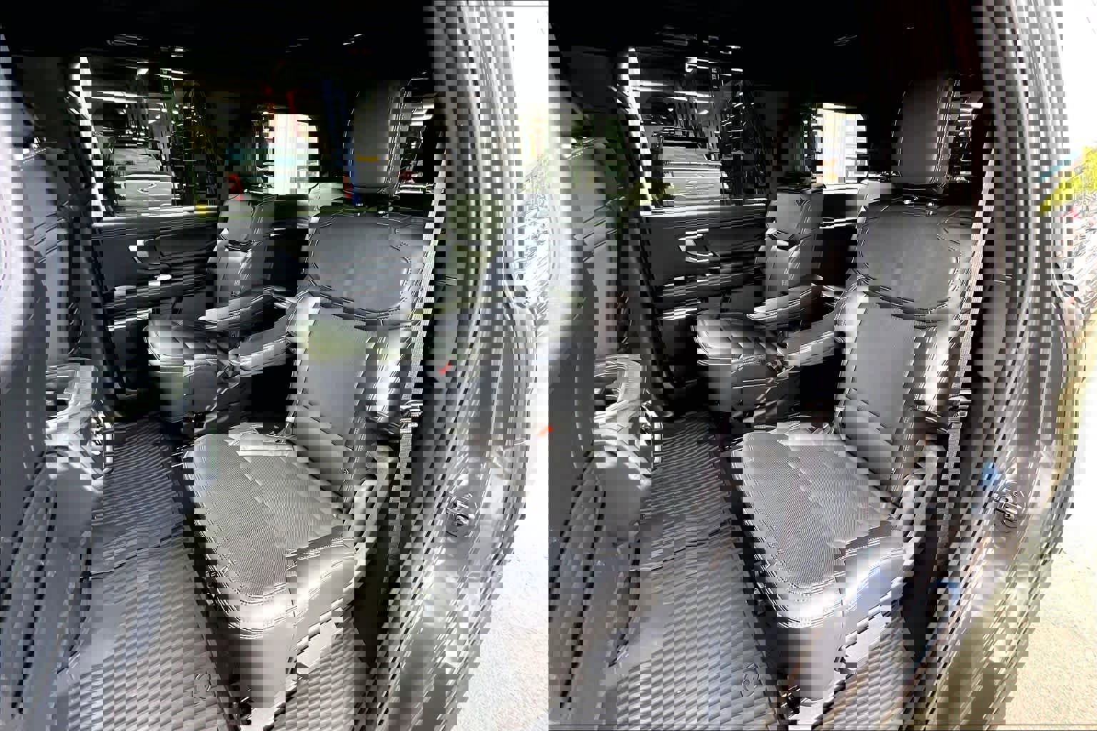 Certified 2025 Ford Expedition Platinum w/ Stealth Appearance Package image 21