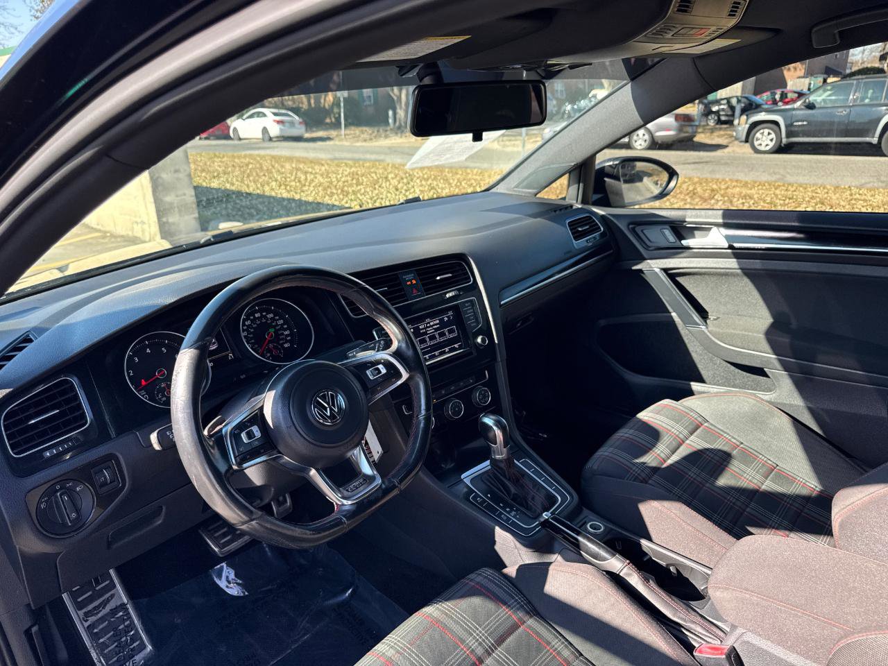 Used 2015 Volkswagen GTI S image 12