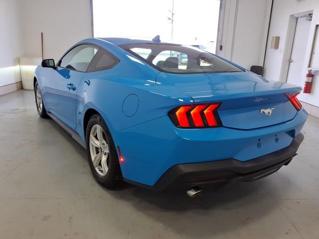 Certified 2024 Ford Mustang Coupe RWD image 5