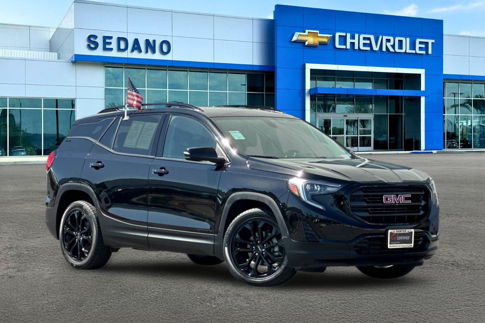 Used 2019 GMC Terrain SLE w/ Driver Convenience Package FWD image 2