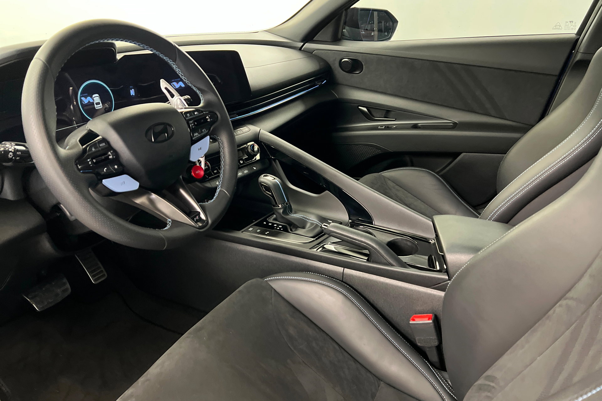 Used 2025 Hyundai Elantra N FWD image 15