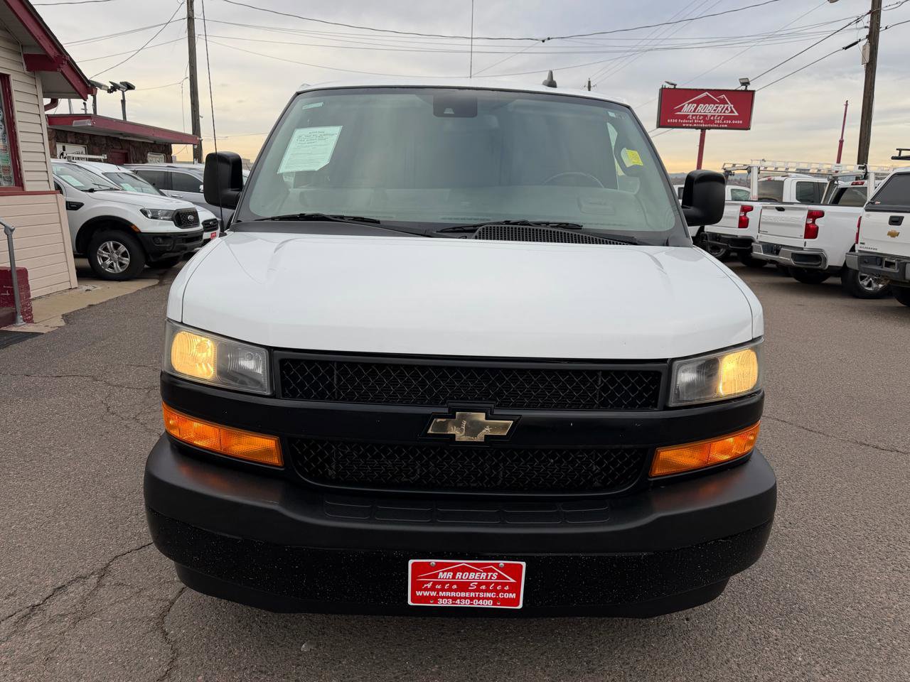 Used 2019 Chevrolet Express 3500 Extended w/ Driver Convenience Package image 3