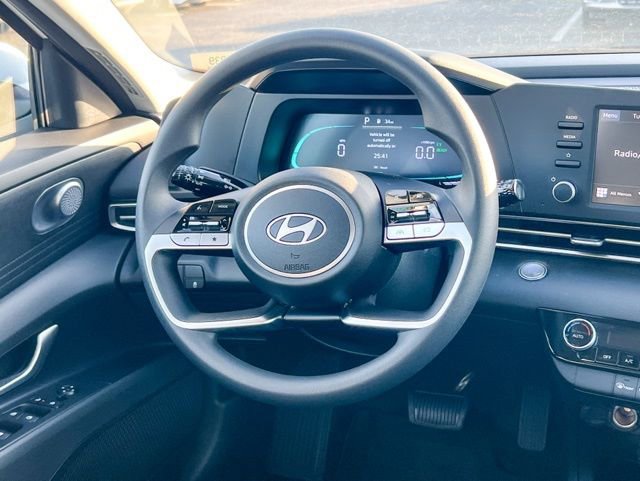 New 2026 Hyundai Elantra Hybrid w/ Cargo Package FWD image 15