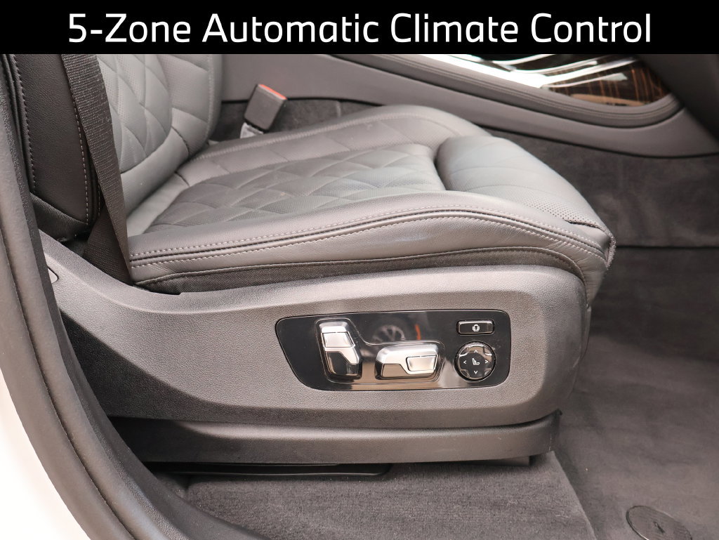 Certified 2025 BMW X7 xDrive40i w/ Executive Package AWD/4WD image 11