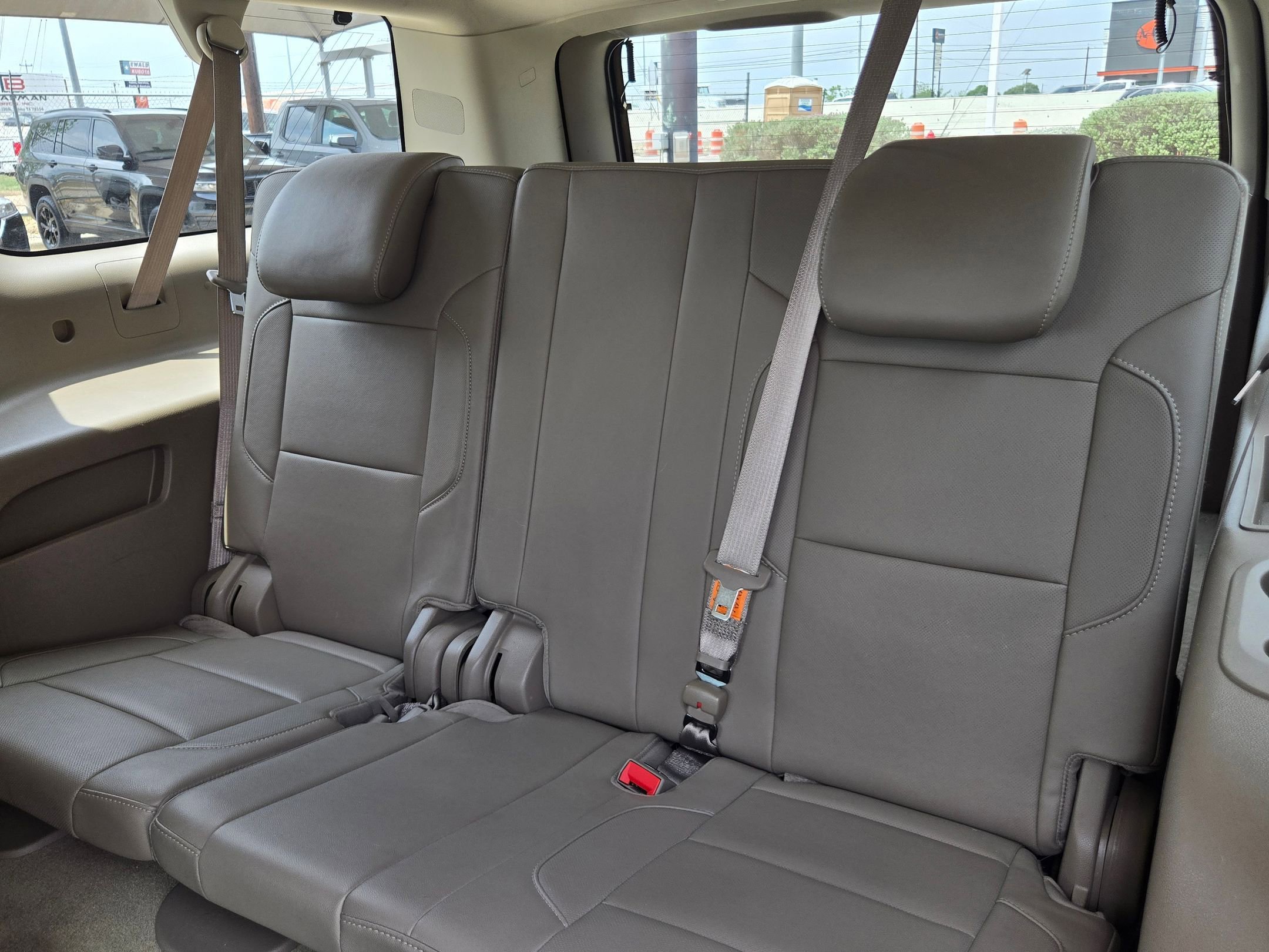 Used 2016 GMC Yukon XL SLT w/ Open Road Package image 22