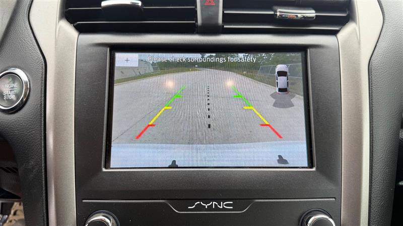 Used 2020 Ford Fusion SEL FWD image 28
