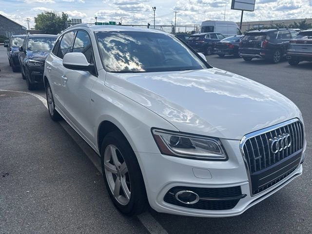 Used 2017 Audi Q5 2.0T Premium Plus w/ Technology Package AWD/4WD image 3