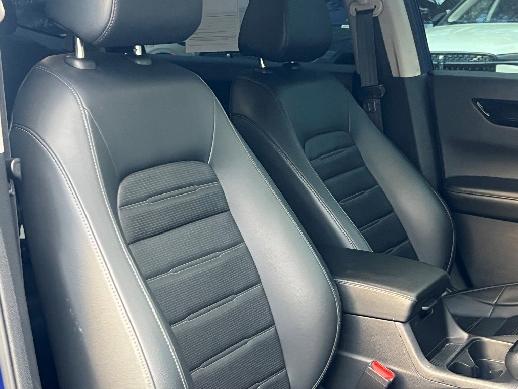 Used 2024 Honda CR-V EX-L image 7