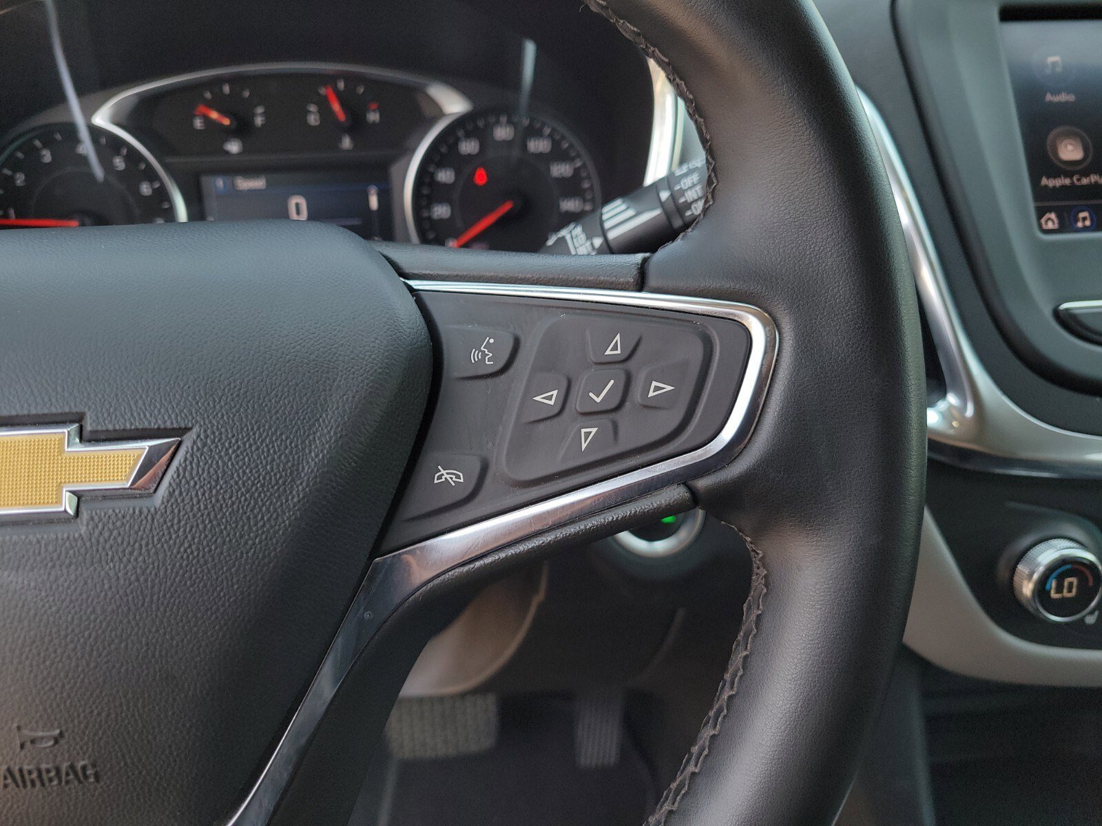 Used 2024 Chevrolet Equinox LT image 28