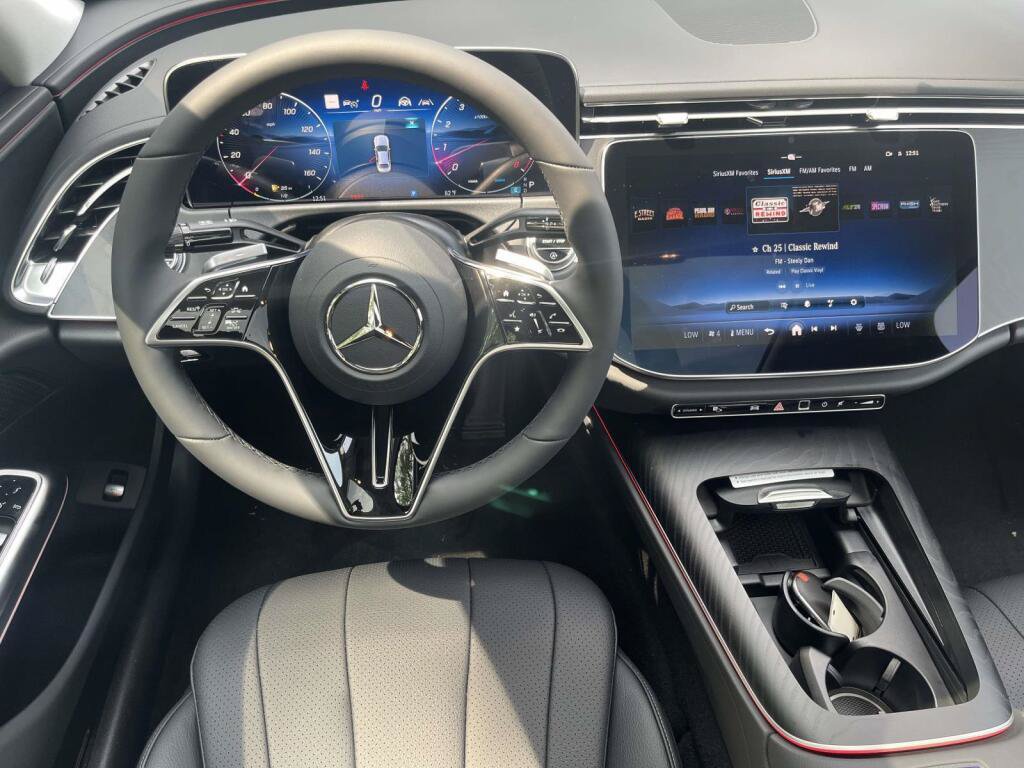 New 2027 Mercedes-Benz E 450 4MATIC Sedan image 2