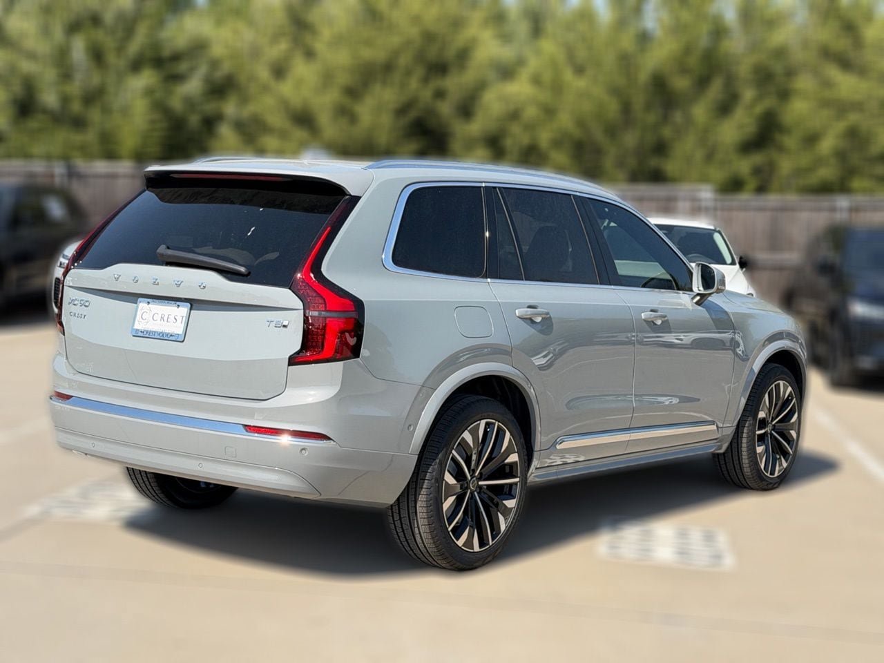 New 2026 Volvo XC90 T8 Plus AWD/4WD image 5