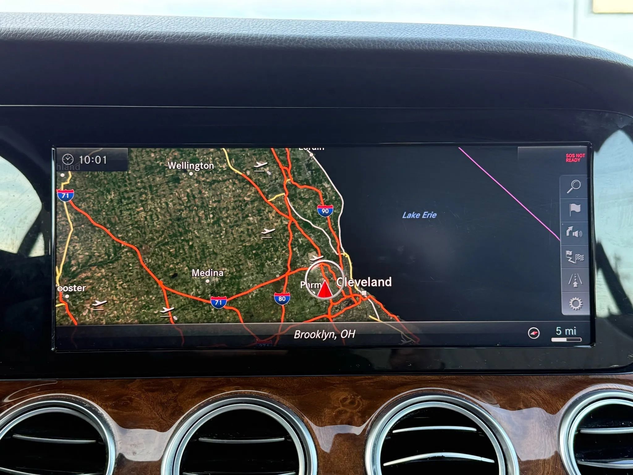 Used 2018 Mercedes-Benz E 300 4MATIC image 33