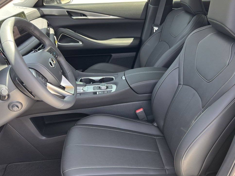 New 2027 INFINITI QX60 Luxe w/ Cargo Package FWD image 21