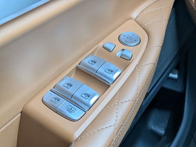 Used 2022 BMW 750i xDrive AWD/4WD image 30