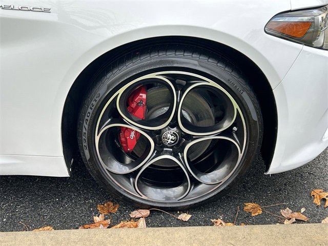 Used 2022 Alfa Romeo Giulia Veloce image 13