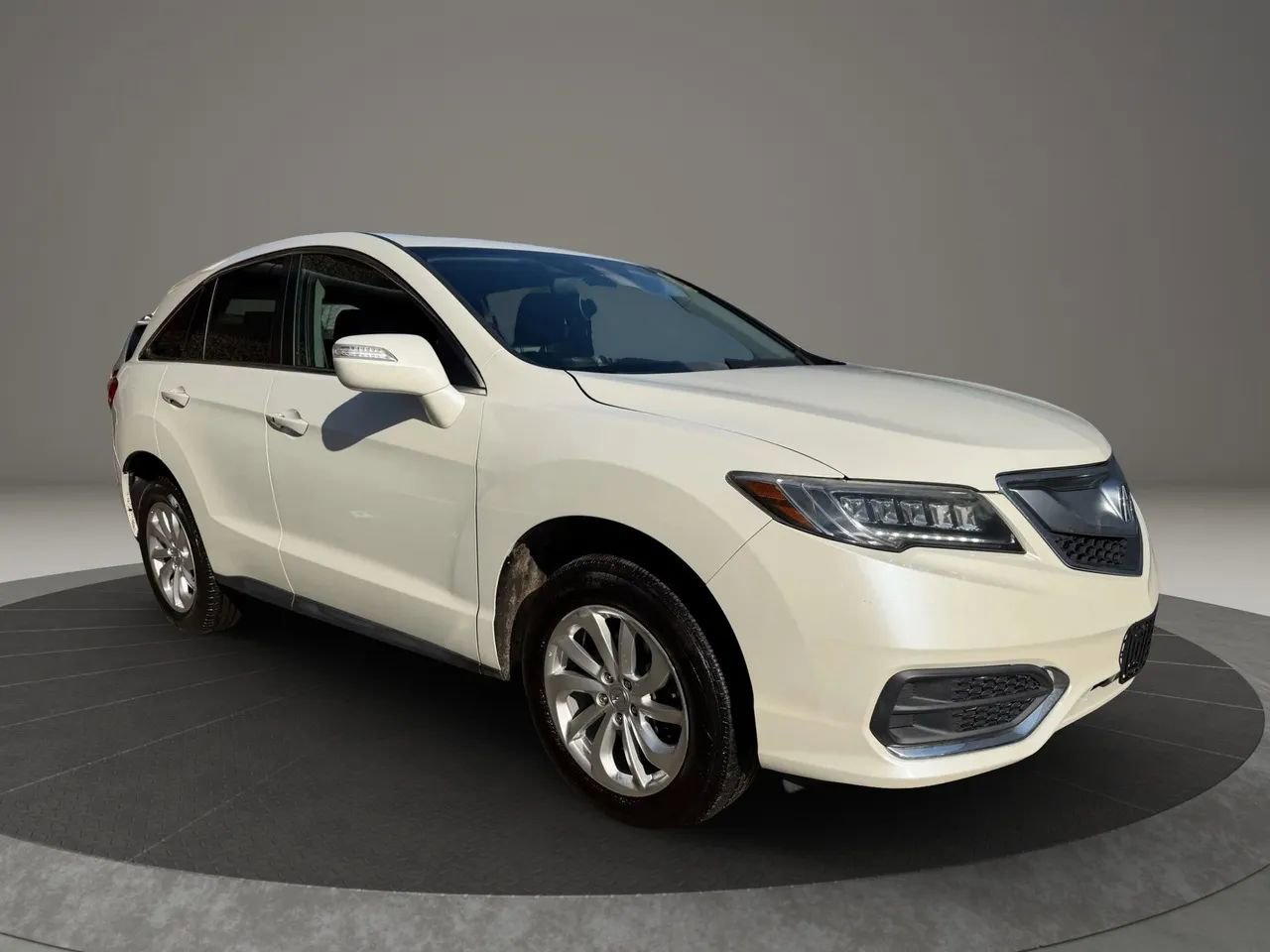 Used 2018 Acura RDX AWD image 3