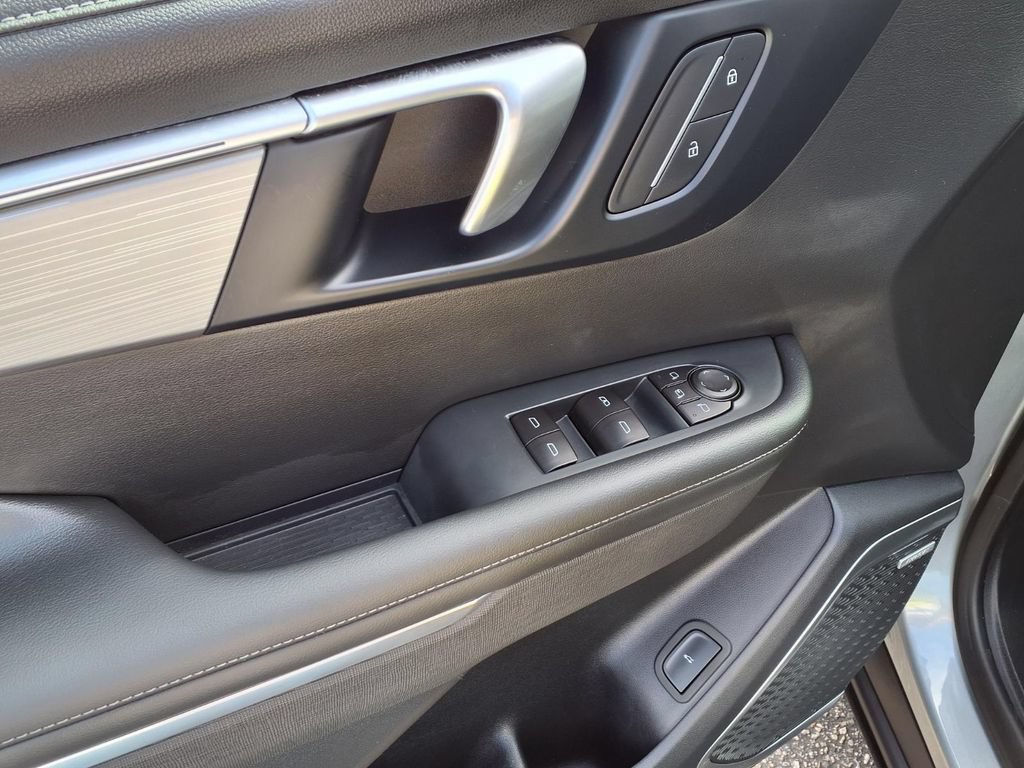 Used 2026 Buick Enclave Preferred FWD image 16