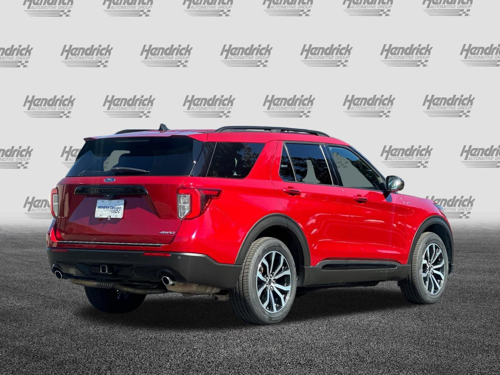 Used 2022 Ford Explorer ST-Line w/ Class IV Trailer Tow Package AWD/4WD image 5