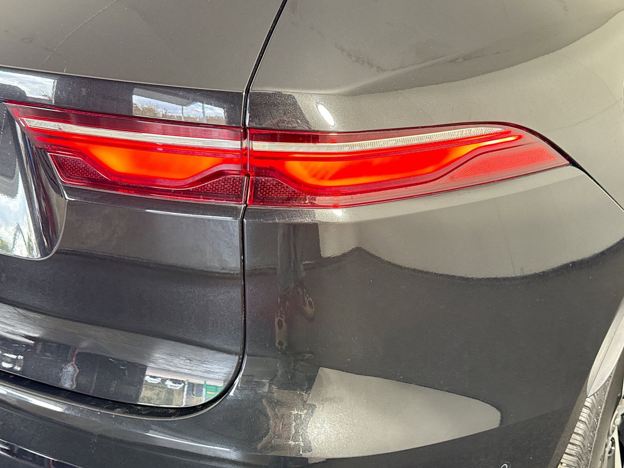 Used 2024 Jaguar F-PACE R-Dynamic S image 34