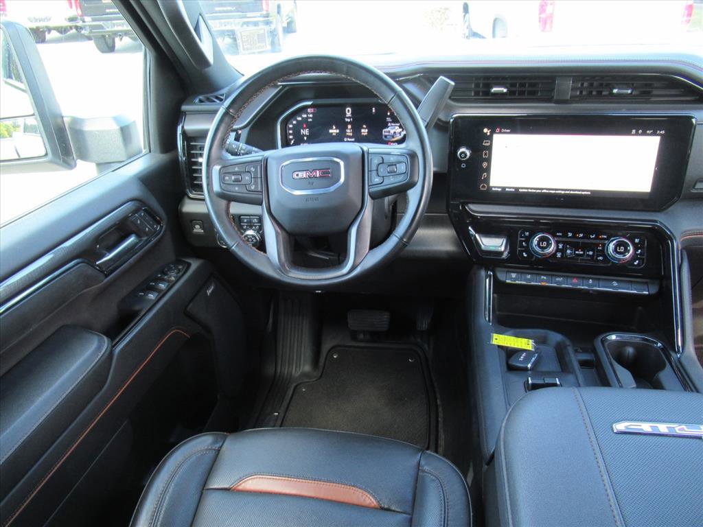 Used 2024 GMC Sierra 2500 AT4 w/ AT4 Premium Plus Package image 14