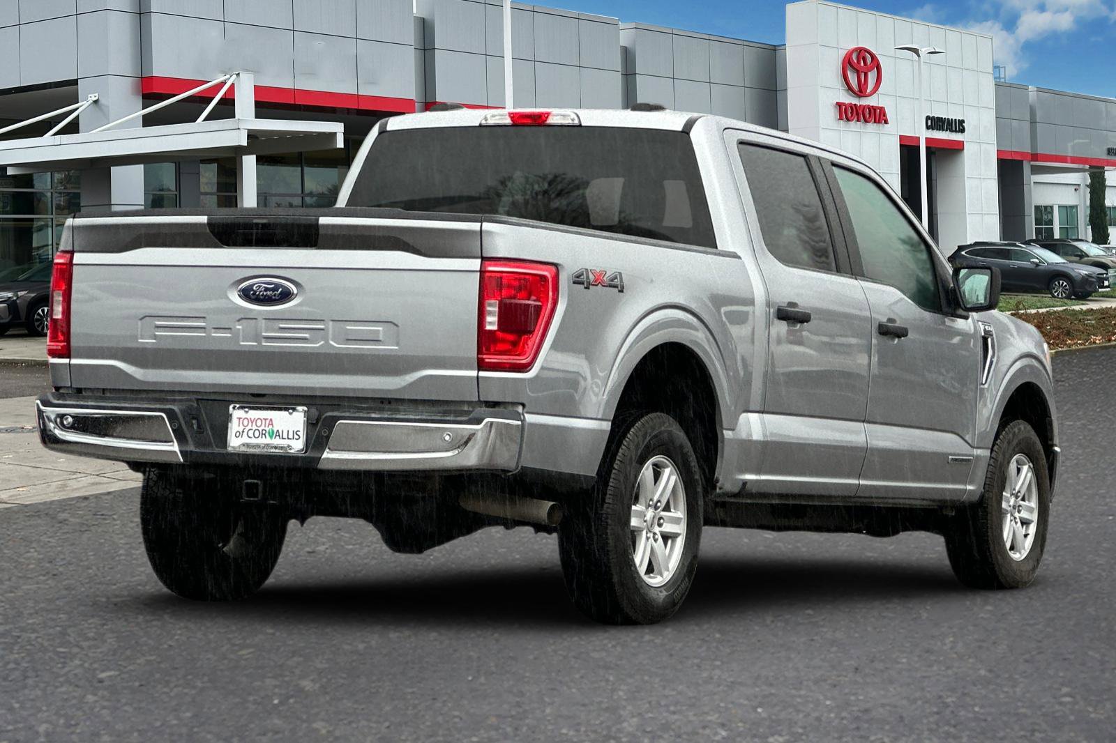 Used 2022 Ford F150 XLT image 4