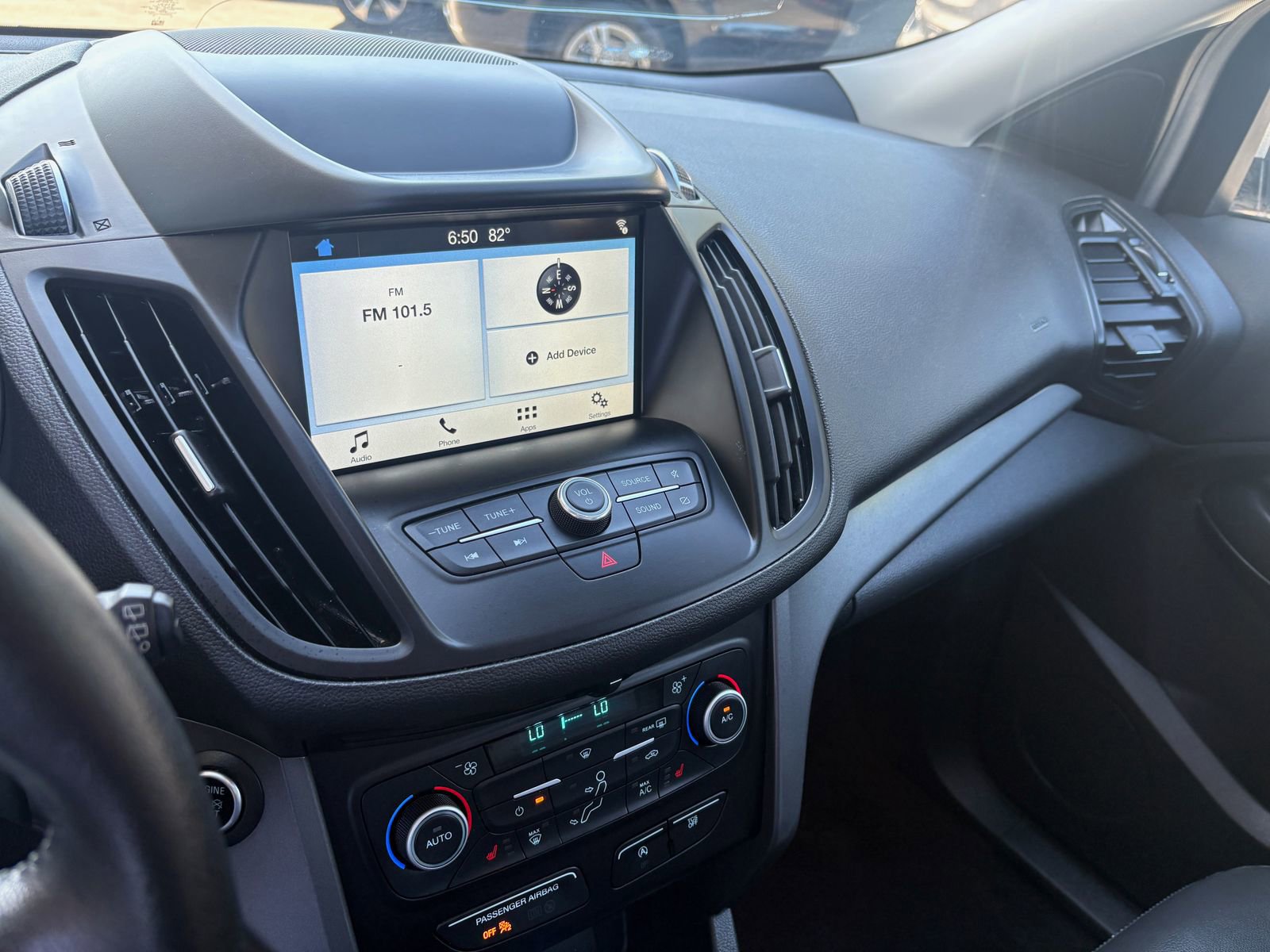 Used 2019 Ford Escape SEL AWD/4WD image 24