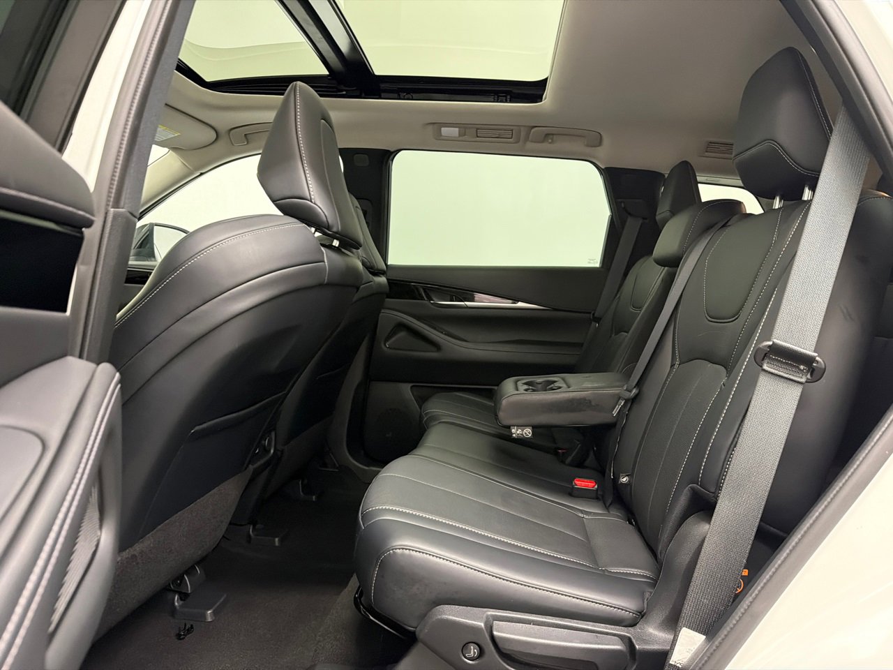 Used 2023 INFINITI QX60 Pure image 18