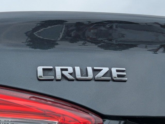 Used 2018 Chevrolet Cruze LT w/ LT Fleet Convenience Package image 29