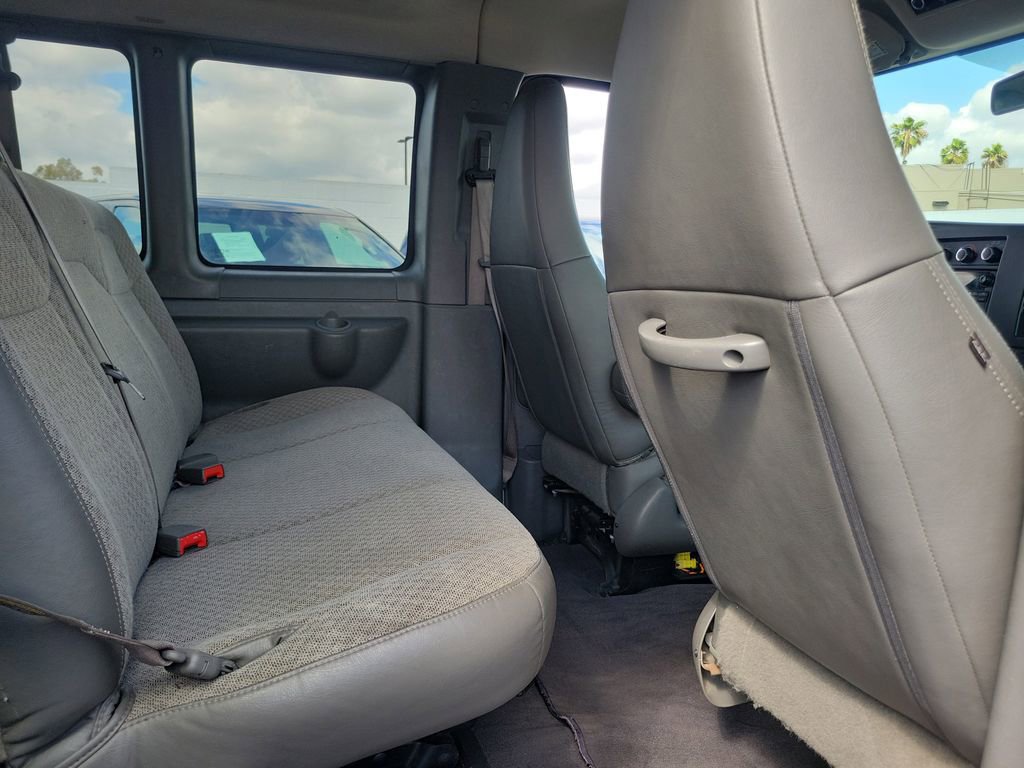 Used 2020 Chevrolet Express 3500 LS RWD image 11