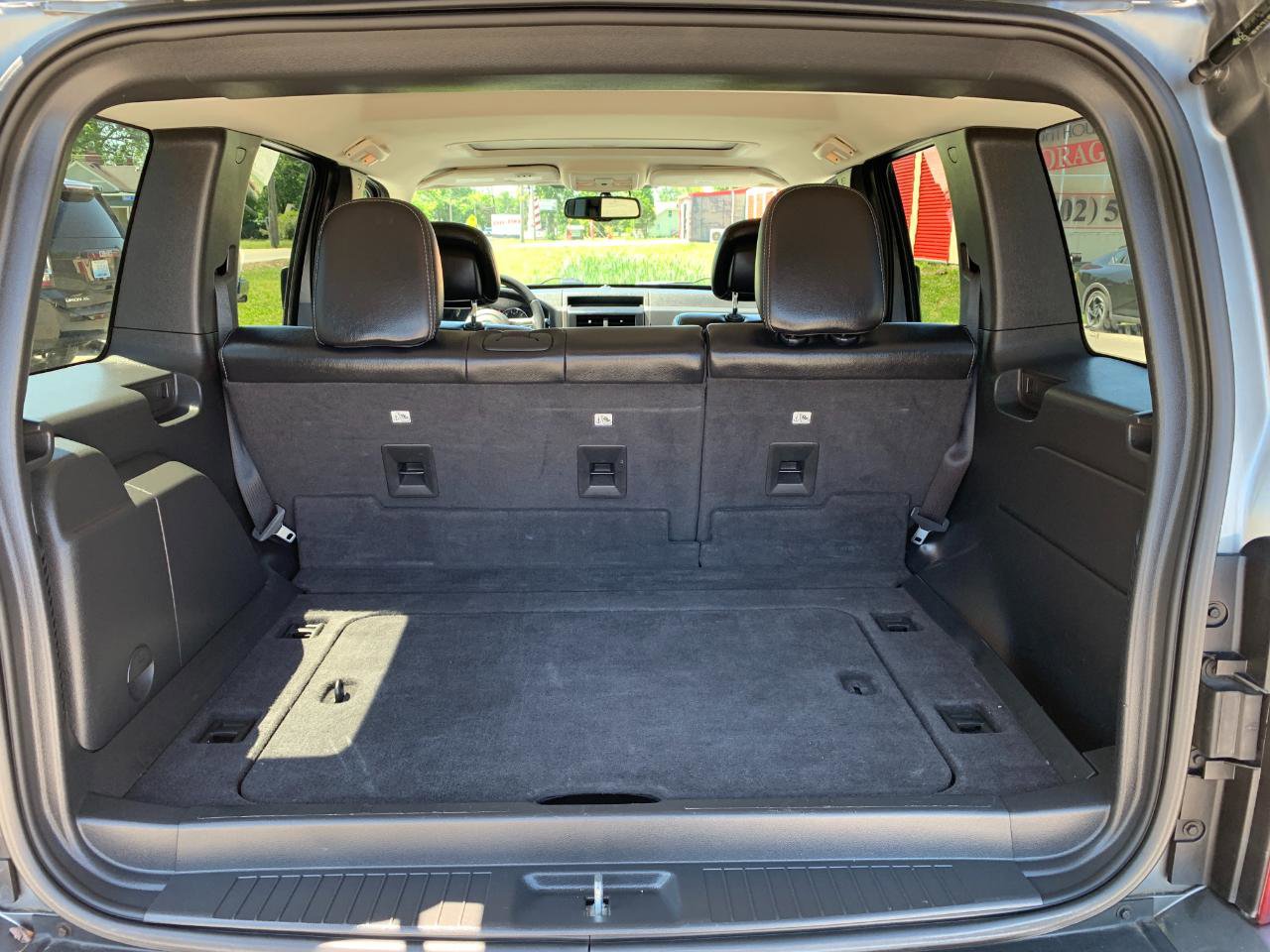 Used 2012 Jeep Liberty Sport AWD/4WD image 33
